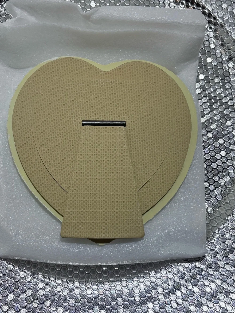 Avon Heart Photo Frame in Pale Yellow with White Accents